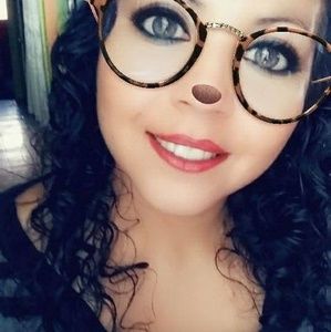 Meet your Posher, Araceli